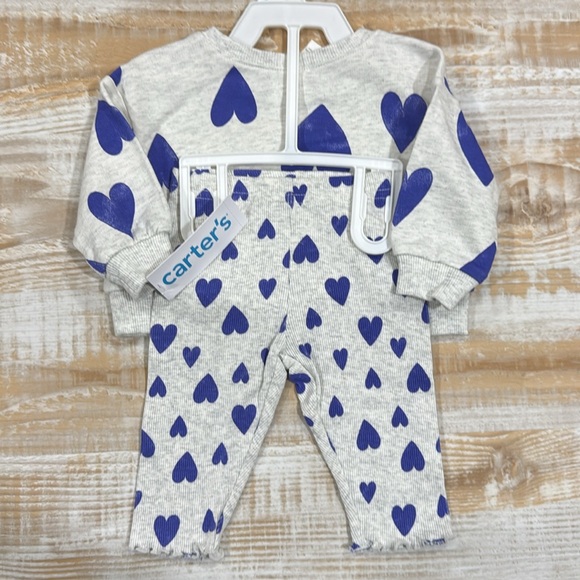 Bundle of 2 Carter's Baby Girl Outfit Sets in Size 6 Months NWT - Picture 3 of 6